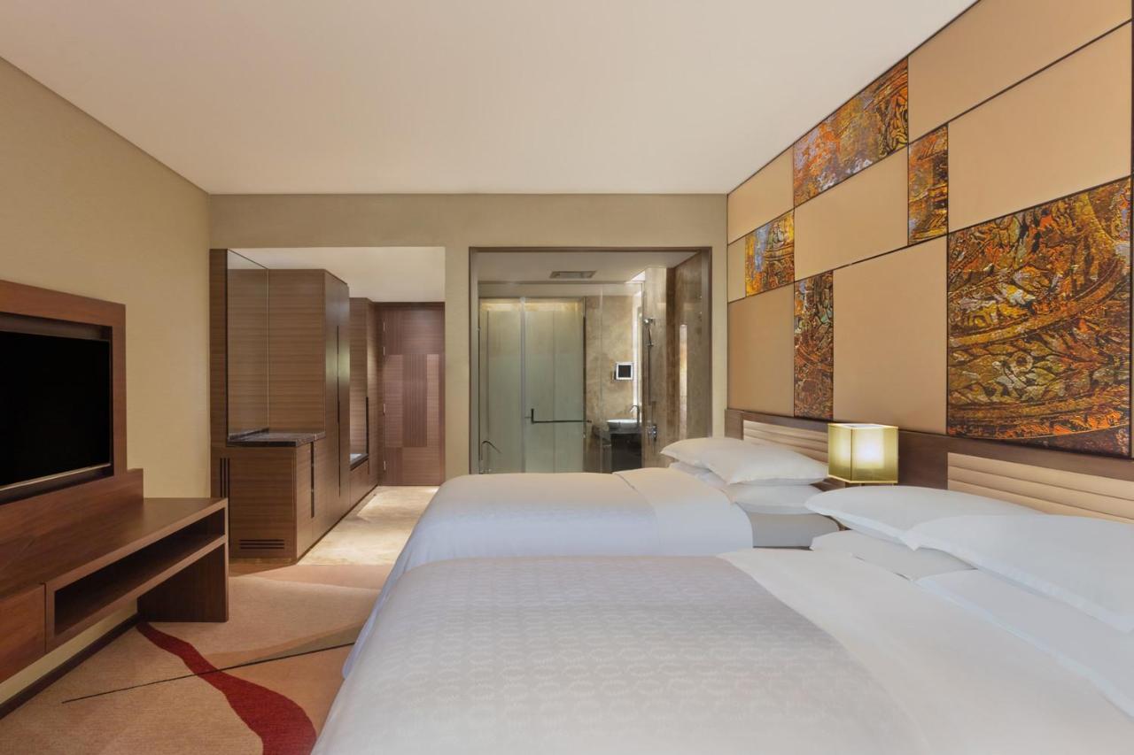 Sheraton Grand Bengaluru Whitefield Hotel & Convention Center Ngoại thất bức ảnh