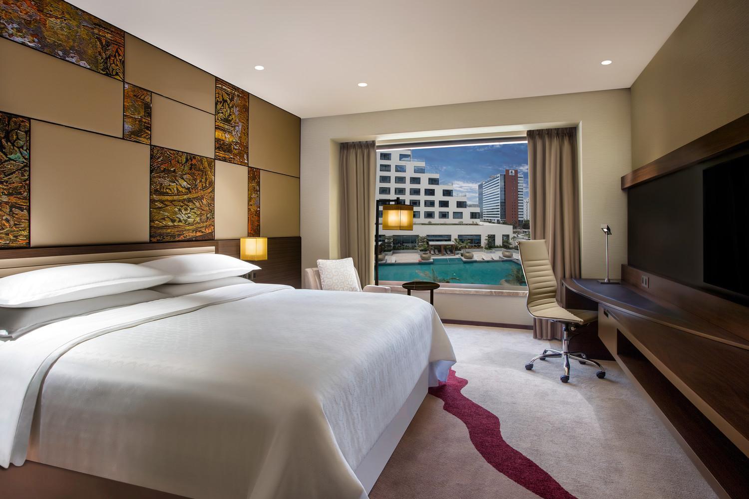 Sheraton Grand Bengaluru Whitefield Hotel & Convention Center Ngoại thất bức ảnh