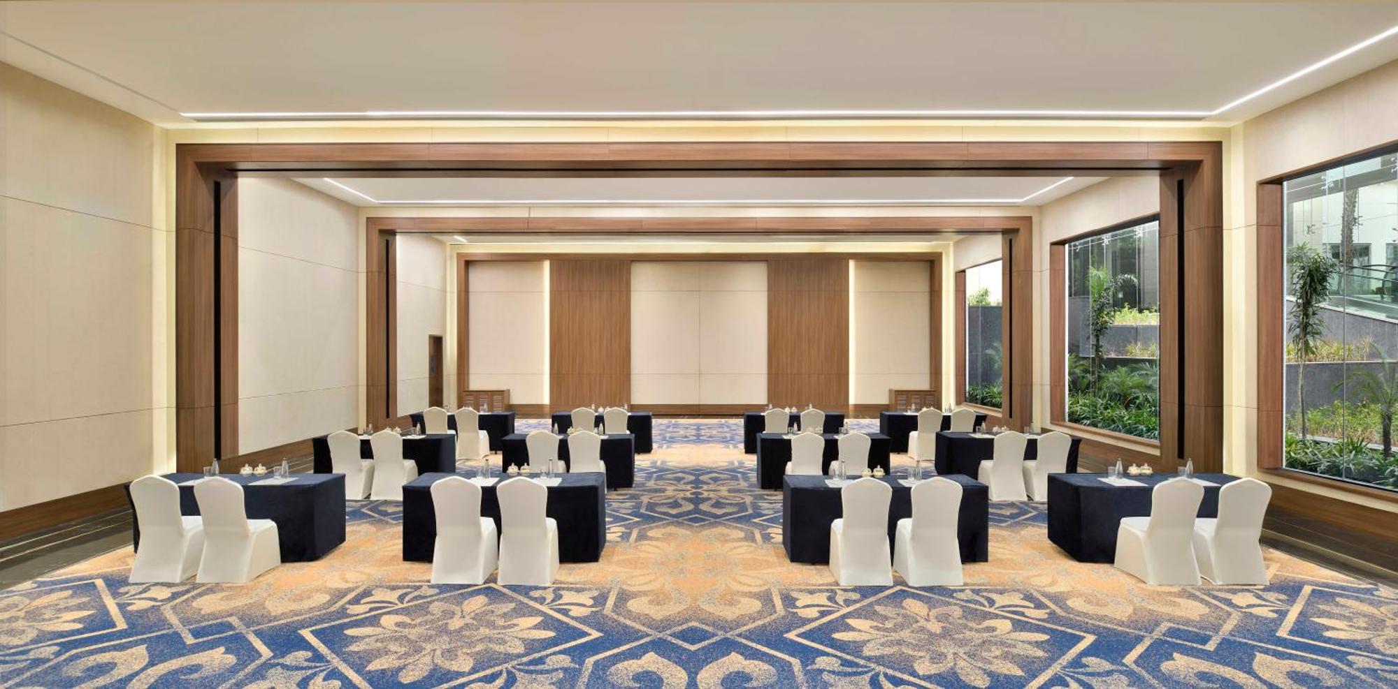 Sheraton Grand Bengaluru Whitefield Hotel & Convention Center Ngoại thất bức ảnh