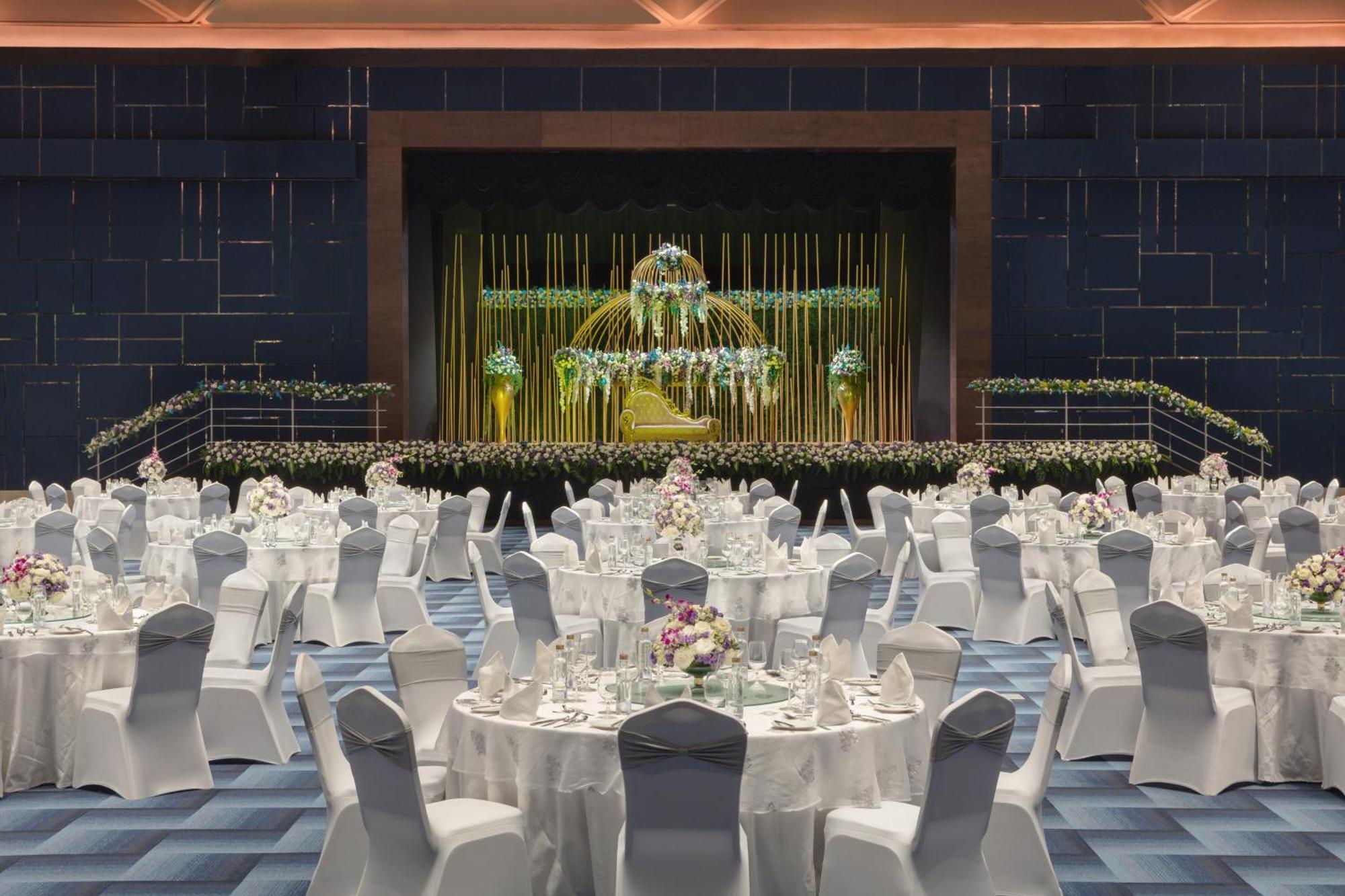 Sheraton Grand Bengaluru Whitefield Hotel & Convention Center Ngoại thất bức ảnh
