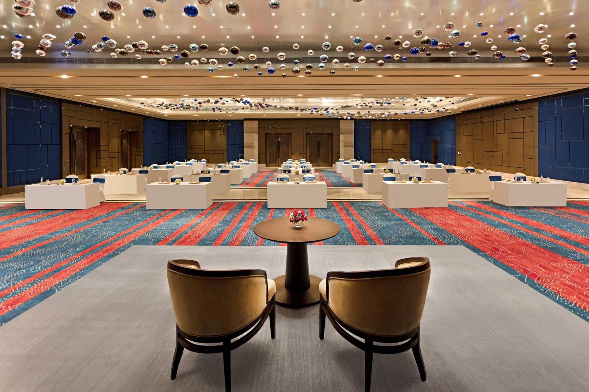 Sheraton Grand Bengaluru Whitefield Hotel & Convention Center Ngoại thất bức ảnh