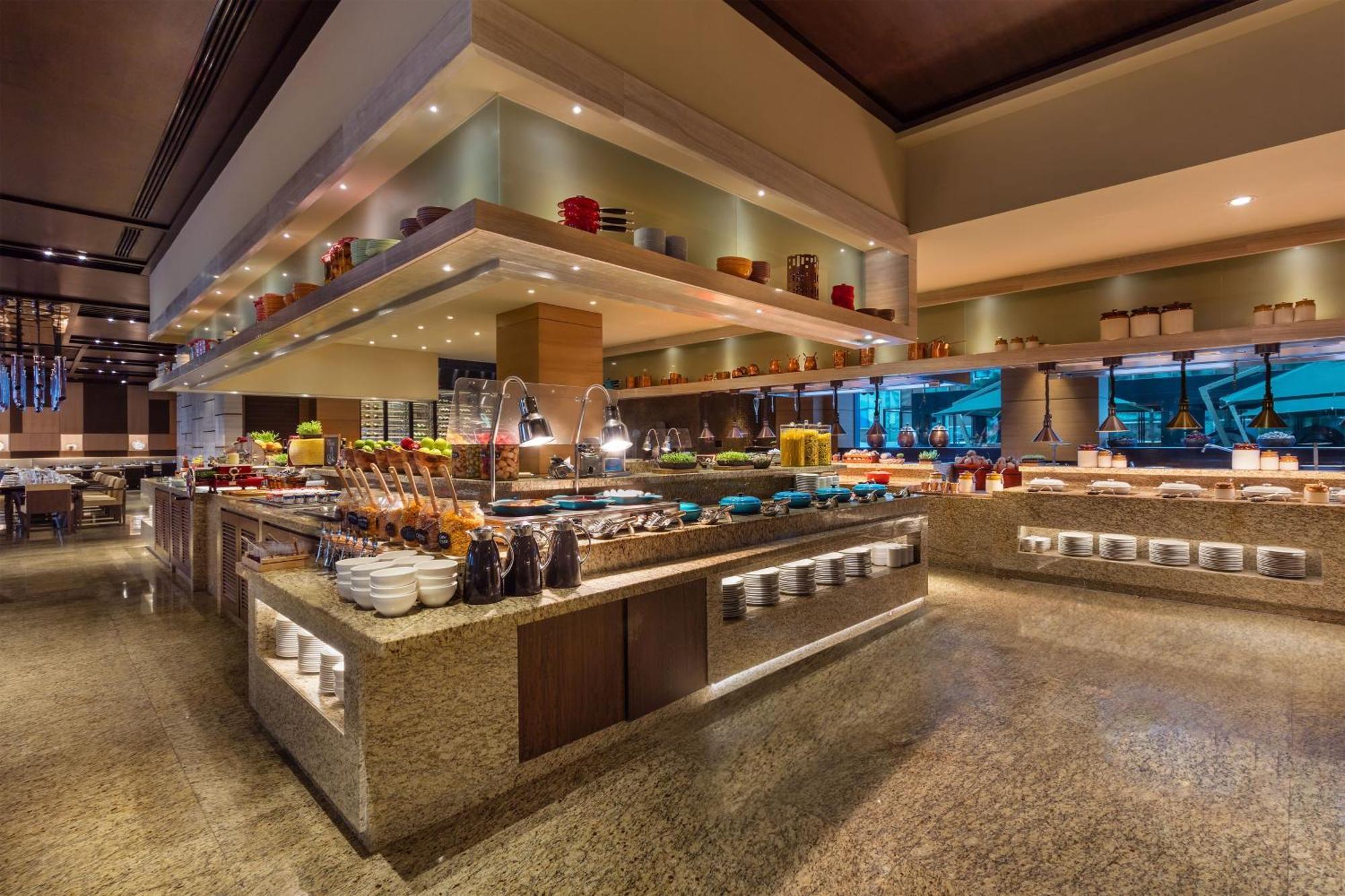 Sheraton Grand Bengaluru Whitefield Hotel & Convention Center Ngoại thất bức ảnh
