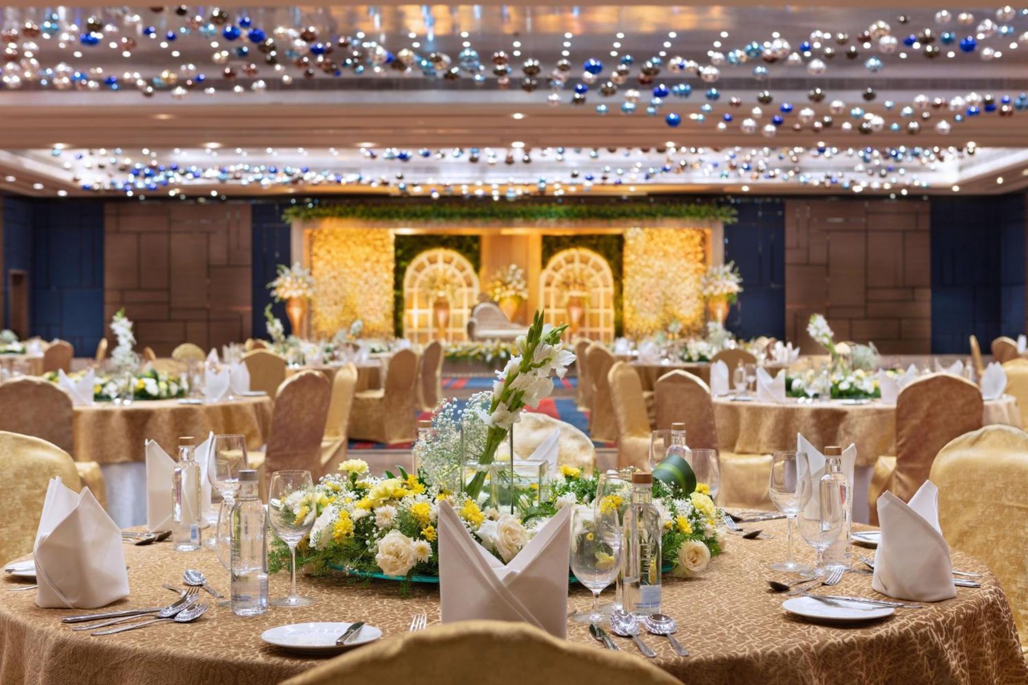Sheraton Grand Bengaluru Whitefield Hotel & Convention Center Ngoại thất bức ảnh